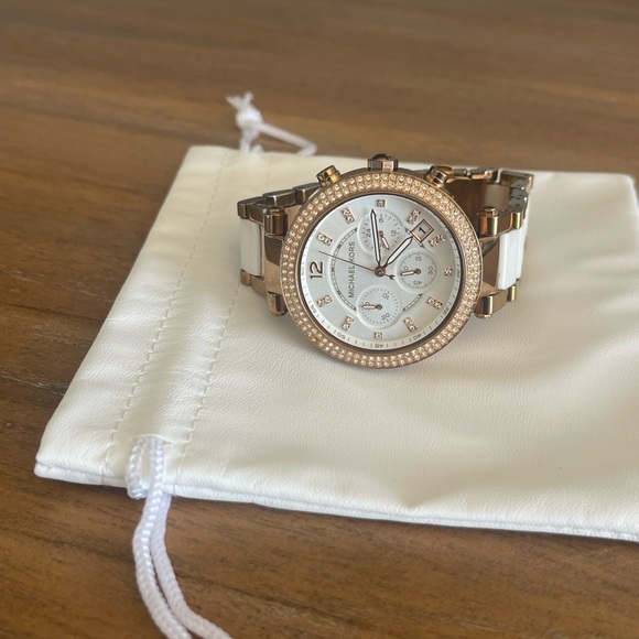 Michael Kors watch - Picture 2 of 13